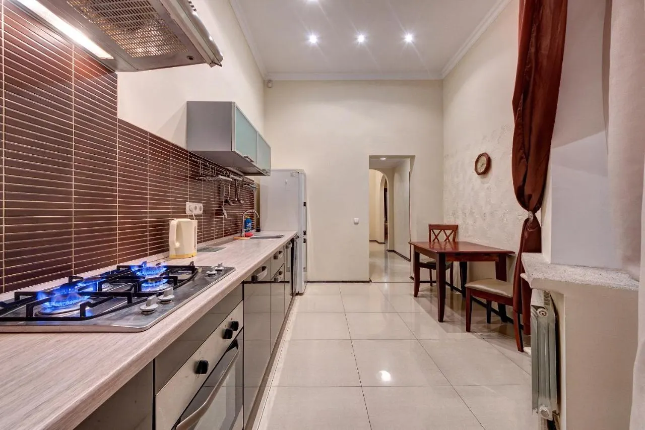 Four Bedroom Apartment Near The Nsc Olympic Kiev