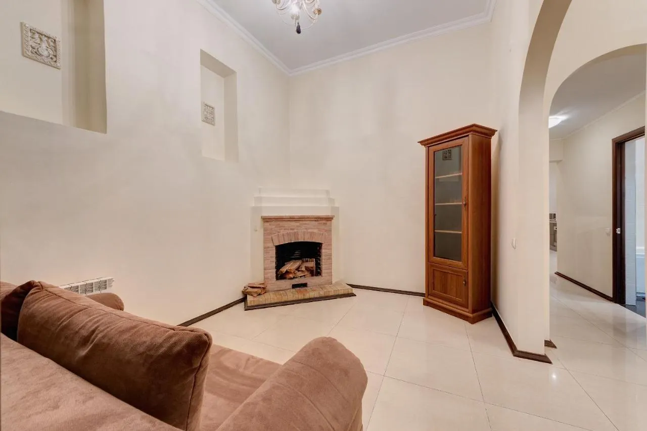 Four Bedroom Apartment Near The Nsc Olympic Kiev