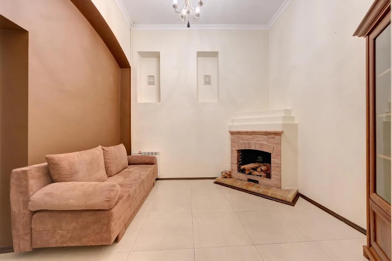 Four Bedroom Apartment Near The Nsc Olympic Kyjev