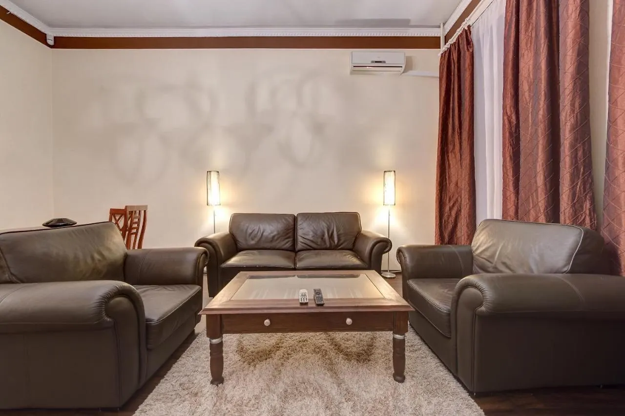Four Bedroom Apartment Near The Nsc Olympic elérhetőségei